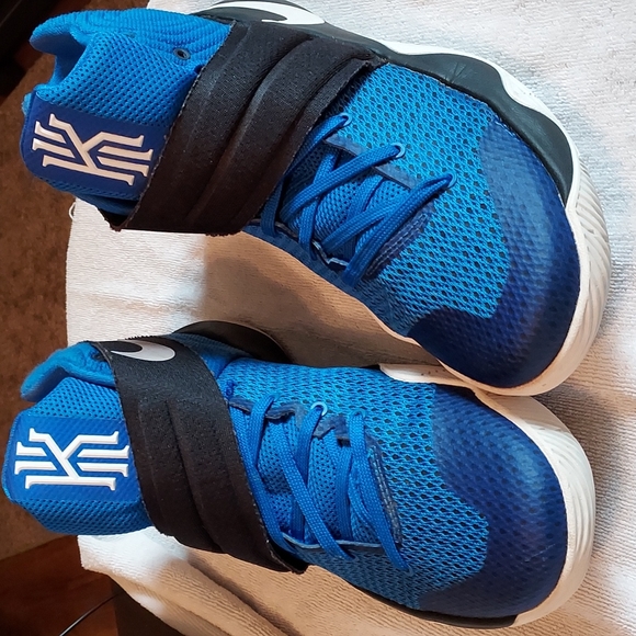 Nike Other - Nike Kyrie 2 Brotherhood Basketball Shoes